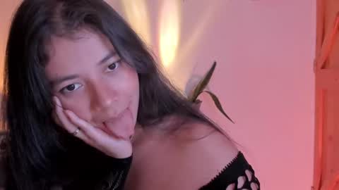 Snapshot of alyssagreen_ chatting on February 26, 12:16 am Im AlyssaLovense is ActiveMy pleasure is in your handsPrivate is Open online show from February 26, 12:16 am