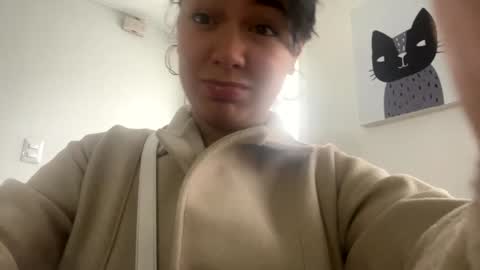 Snapshot of alyssia_wolds_1 chatting on January 24, 12:52 pm alyssia wolds online show from January 24, 12:52 pm