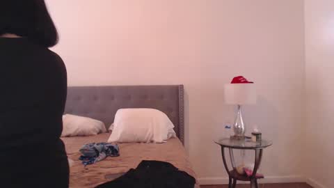 Snapshot of alyssiaamorexo chatting on February 1, 7:23 pm Alyssiaamorexo online show from February 1, 7:23 pm