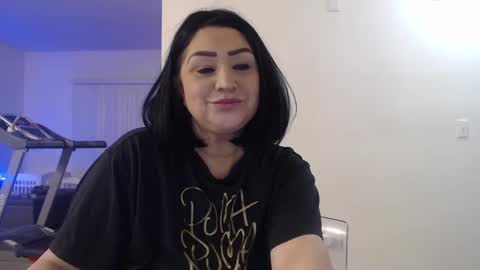 Snapshot of alyssiaamorexo chatting on February 15, 3:31 am Alyssiaamorexo online show from February 15, 3:31 am