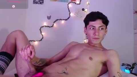 Snapshot of amad696 chatting on January 15, 1:34 am Amad Passer x guests Independent model online show from January 15, 1:34 am