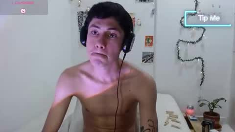 Snapshot of amad696 chatting on February 4, 1:23 am Amad Passer x guests Independent model online show from February 4, 1:23 am