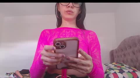 valentia online show from October 5, 6:06 pm