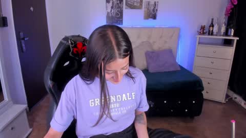 Snapshot of amaia_daniells chatting on January 15, 2:49 am B I A N C A online show from January 15, 2:49 am