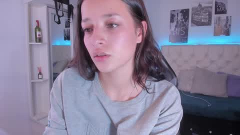 Snapshot of amaia_daniells chatting on January 24, 7:19 am B I A N C A online show from January 24, 7:19 am