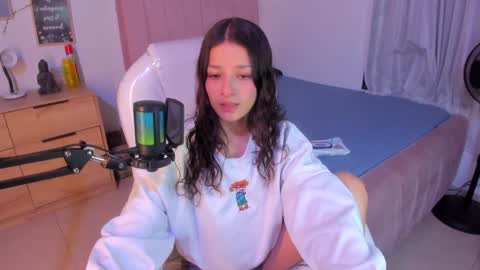 Snapshot of amaia_daniells chatting on February 7, 4:06 am B I A N C A online show from February 7, 4:06 am