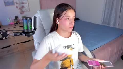 Snapshot of amaia_daniells chatting on February 25, 3:09 am B I A N C A online show from February 25, 3:09 am