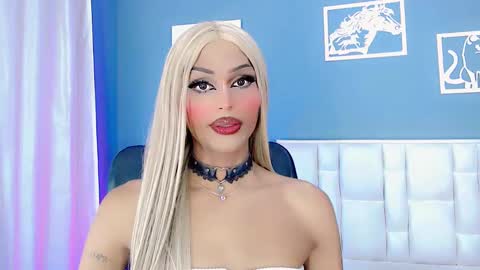 Snapshot of amal_baddel_ chatting on December 22, 5:23 am amal_baddel_ online show from December 22, 5:23 am