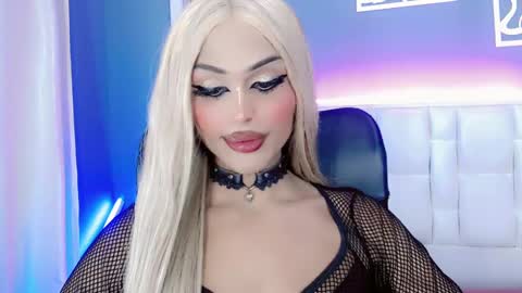 Snapshot of amal_baddel_ chatting on January 14, 5:30 am amal_baddel_ online show from January 14, 5:30 am