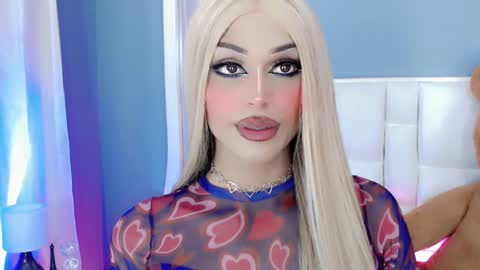 Snapshot of amal_baddel_ chatting on January 25, 12:58 pm amal_baddel_ online show from January 25, 12:58 pm