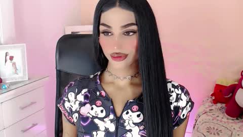 Snapshot of amal_baddel_ chatting on October 20, 7:20 am amal_baddel_ online show from October 20, 7:20 am