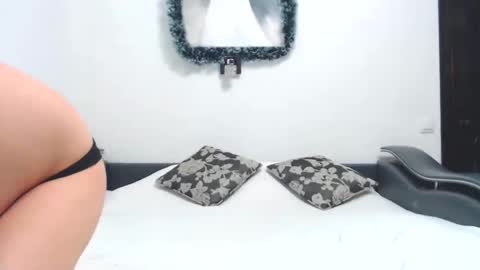 Snapshot of amali2015 chatting on January 10, 6:49 pm amali2015 online show from January 10, 6:49 pm