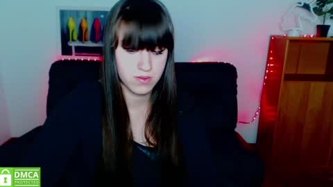 Snapshot of amali_ivanna_smit chatting on January 3, 3:01 pm Ivanna online show from January 3, 3:01 pm