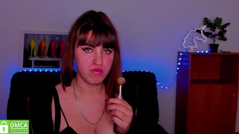 Snapshot of amali_ivanna_smit chatting on February 6, 3:31 pm Ivanna online show from February 6, 3:31 pm