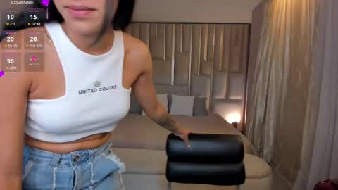 Snapshot of amalia_cruss chatting on October 4, 8:07 pm Amalia cruss online show from October 4, 8:07 pm