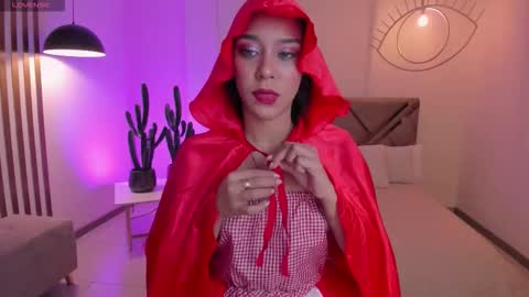 Snapshot of amalia_cruss chatting on October 15, 9:04 pm Amalia cruss online show from October 15, 9:04 pm