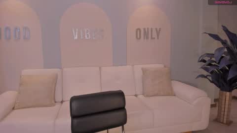 Snapshot of amalia_cruss chatting on November 13, 7:57 pm Amalia cruss online show from November 13, 7:57 pm