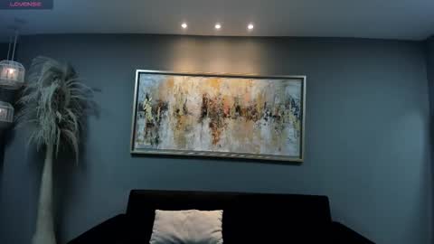 Amalia cruss online show from December 19, 8:05 pm