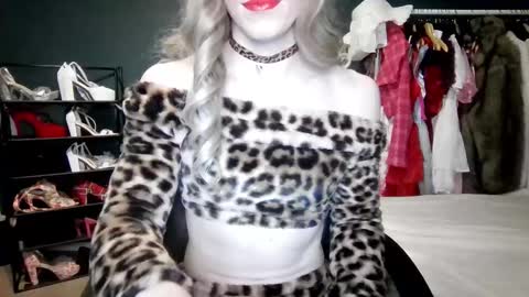 Amalie online show from September 21, 5:36 pm