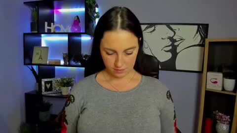 Snapshot of amanda_burn chatting on December 9, 6:25 pm Amanda online show from December 9, 6:25 pm