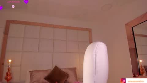 Snapshot of amanda_colin chatting on November 19, 10:10 pm Amanda online show from November 19, 10:10 pm