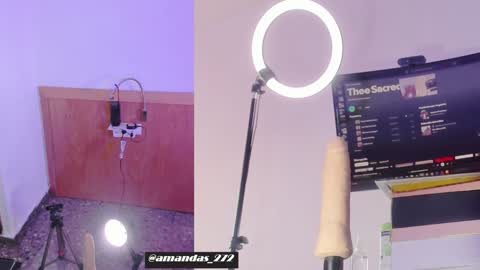 Snapshot of amanda_drawer27 chatting on January 14, 3:04 pm amanda_drawer27 online show from January 14, 3:04 pm