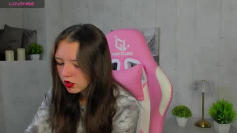 Snapshot of amanda_reedd chatting on October 1, 1:00 am Amanda online show from October 1, 1:00 am