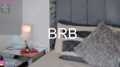 Snapshot of amanda_woods_ chatting on December 14, 1:44 am Amanda online show from December 14, 1:44 am