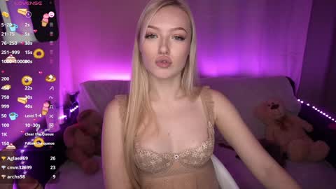 Amanda online show from December 28, 5:14 pm