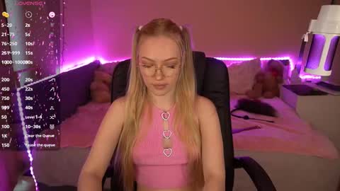 Amanda online show from February 21, 7:34 am