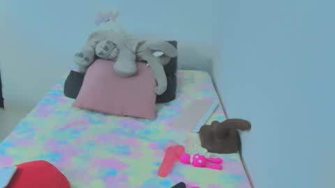 Snapshot of amandabrooks_18 chatting on January 28, 5:00 am Amanda online show from January 28, 5:00 am