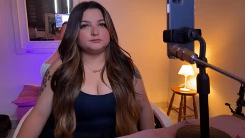 Snapshot of amandhaaa chatting on November 1, 8:22 pm Amandha online show from November 1, 8:22 pm