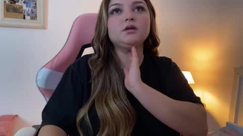 Snapshot of amandhaaa chatting on November 30, 1:42 am Amandha online show from November 30, 1:42 am