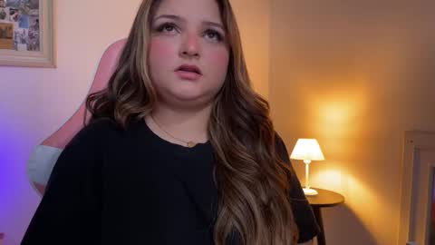 Snapshot of amandhaaa chatting on November 30, 4:33 pm Amandha online show from November 30, 4:33 pm