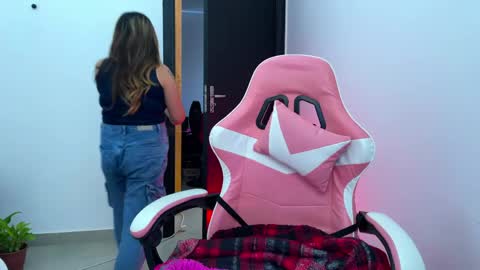 Snapshot of amandhaaa chatting on May 18, 1:17 pm Amandha online show from May 18, 1:17 pm