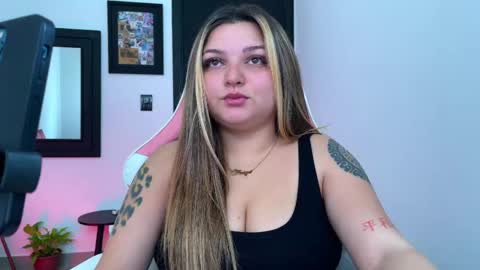 Snapshot of amandhaaa chatting on May 26, 12:12 pm Amandha online show from May 26, 12:12 pm