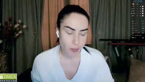 Snapshot of amara_campbell chatting on December 4, 3:38 am amara campbell online show from December 4, 3:38 am