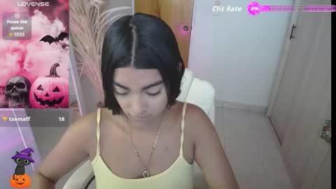 Snapshot of amara_silk chatting on October 28, 7:05 pm amara_silk online show from October 28, 7:05 pm
