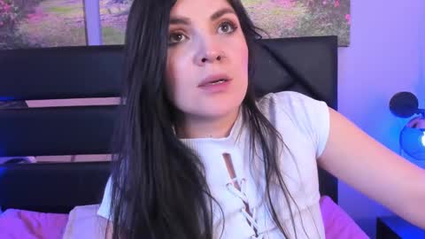 Snapshot of amara_vega chatting on January 31, 12:29 pm Amara Vega online show from January 31, 12:29 pm