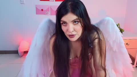 Snapshot of amara_vega chatting on February 15, 1:38 pm Amara Vega online show from February 15, 1:38 pm