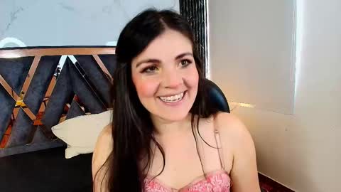 Snapshot of amara_vega chatting on November 1, 1:46 pm Amara Vega online show from November 1, 1:46 pm