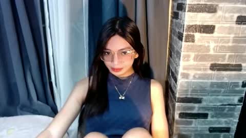 BELLA online show from February 1, 2:37 pm