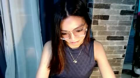 BELLA online show from March 18, 3:37 pm