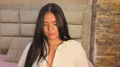 Snapshot of amarahanks_ chatting on November 15, 7:10 pm amarahanks_ online show from November 15, 7:10 pm