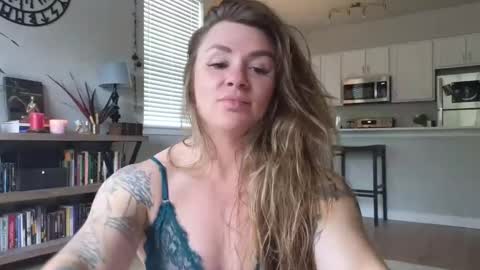 Snapshot of amarajezebel chatting on October 5, 5:33 pm Amara Jezebel online show from October 5, 5:33 pm