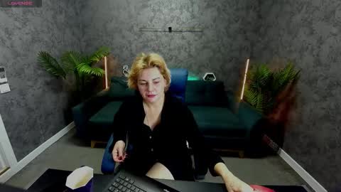 Snapshot of amaranights chatting on November 19, 8:31 pm Sofia online show from November 19, 8:31 pm