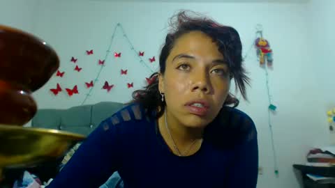 Snapshot of amararoberts08 chatting on February 24, 5:54 am Amara Julia online show from February 24, 5:54 am