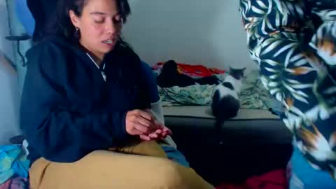 Snapshot of amararoberts08 chatting on December 17, 1:11 am Amara Julia online show from December 17, 1:11 am