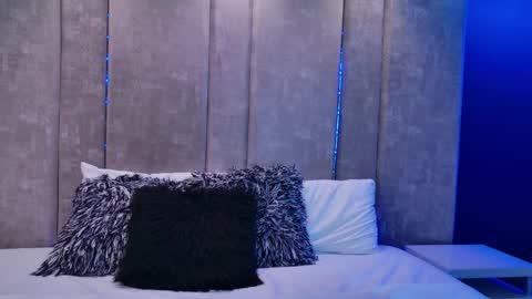 Emily online show from September 27, 11:26 am