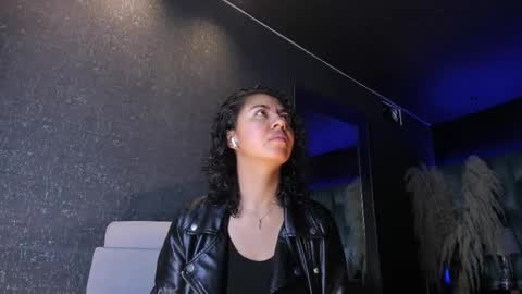 Emily online show from October 12, 12:04 pm